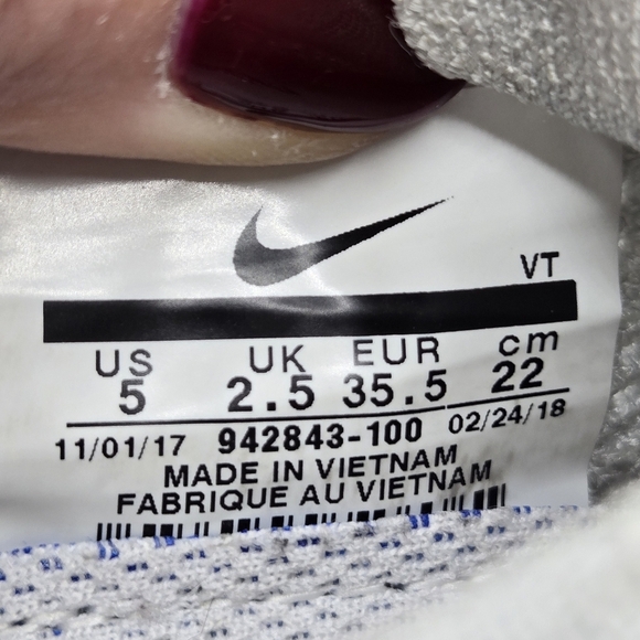 Nike Air Vapormax Flyknit 2 'Pure Platinum' White Women's Shoes Size 5 - Picture 8 of 8